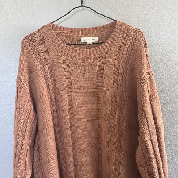 Pacsun Plaided Patterned Tan Sweater - Picture 2 of 3